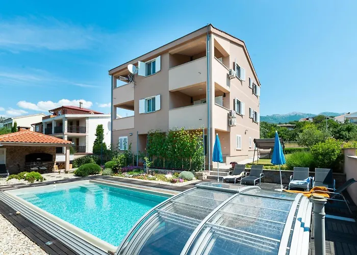 Matas-1 By Interhome Apartamento Rovanjska