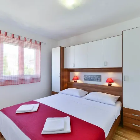 Matas - Srd315 By Interhome Apartment Rovanjska